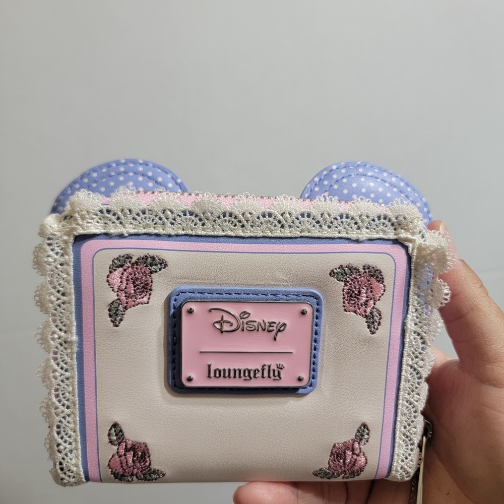 NEW! LOUNGEFLY‎ DISNEY MINNIE MOUSE FLORAL LACE CROSSBODY BAG & MATCHING WALLET! - Picture 4 of 13
